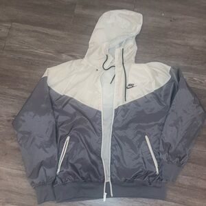 GREY&WHITE NIKE WINDBREAKER